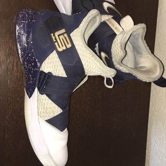 Nike lebron soldier 12 - Picture 3 of 3